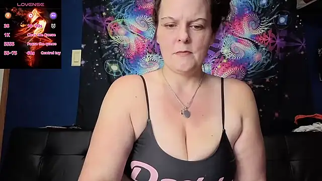 Snapshot of fieryrebel chatting on 10/30/25, 01:51 fieryrebel online show from 10/30/25, 01:51