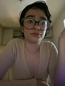 Snapshot of _Lunnaa_ chatting on 04/06/26, 04:46 Lunnaa online show from 04/06/26, 04:46