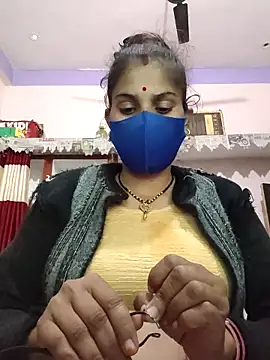 Snapshot of maahi-satva chatting on 12/18/25, 11:05 maahi-satva online show from 12/18/25, 11:05