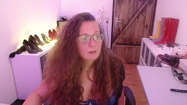 Snapshot of GeilesLuder75 chatting on 12/01/25, 06:13 GeilesLuder75 online show from 12/01/25, 06:13