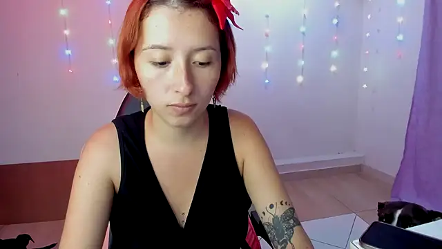 Snapshot of Ginger_Sweetty chatting on 12/31/24, 12:32 Ginger Sweetty online show from 12/31/24, 12:32