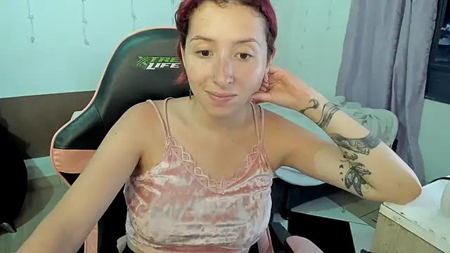 Snapshot of Ginger_Sweetty chatting on 02/07/25, 01:36 Ginger Sweetty online show from 02/07/25, 01:36