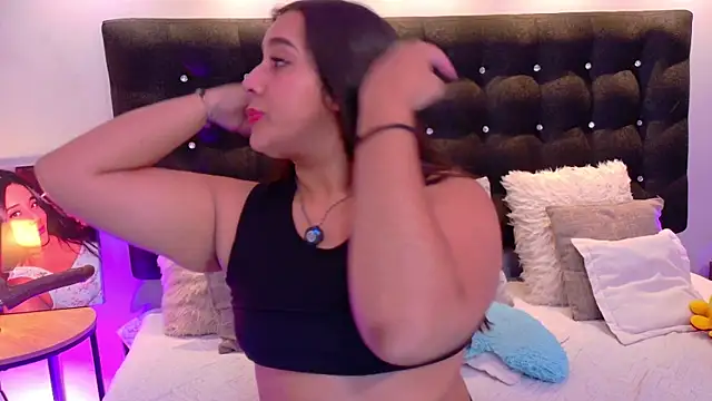 ValenScott1 online show from 11/17/25, 04:35