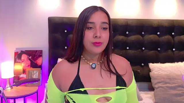 ValenScott1 online show from 11/26/25, 12:50