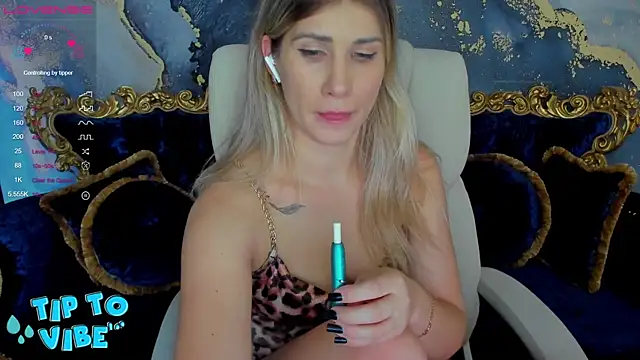 CassandraGood online show from 12/14/24, 02:34