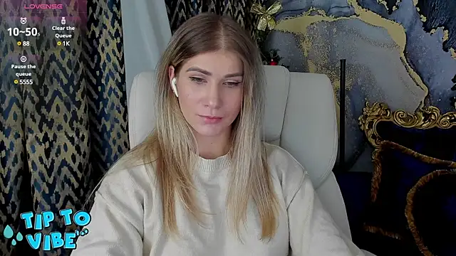 CassandraGood online show from 01/18/25, 02:58