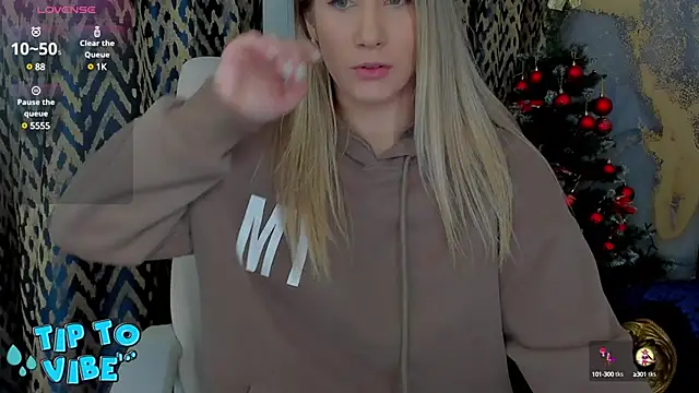 CassandraGood online show from 01/19/25, 06:42