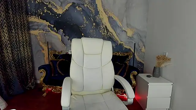 CassandraGood online show from 03/12/25, 07:24