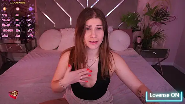 Snapshot of CassandraGood chatting on 03/10/26, 07:02 CassandraGood online show from 03/10/26, 07:02