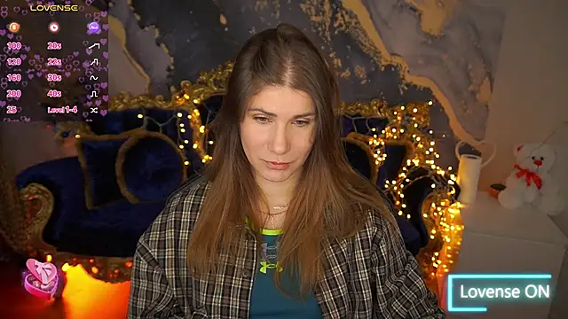 Snapshot of CassandraGood chatting on 03/25/26, 06:41 CassandraGood online show from 03/25/26, 06:41