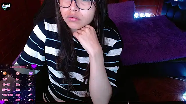 Snapshot of MidoriQuiinn chatting on 03/10/26, 02:22 MidoriQuiinn online show from 03/10/26, 02:22