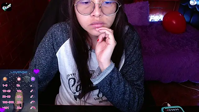 Snapshot of MidoriQuiinn chatting on 04/13/26, 02:44 MidoriQuiinn online show from 04/13/26, 02:44