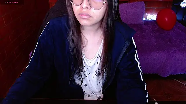 Snapshot of MidoriQuiinn chatting on 04/22/26, 03:57 MidoriQuiinn online show from 04/22/26, 03:57