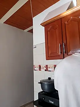 alejandro  2 online show from 12/04/25, 08:28