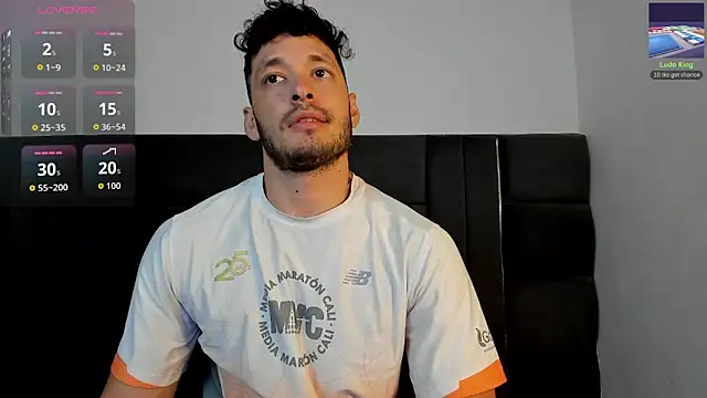 Snapshot of alejandro__2 chatting on 02/08/26, 06:00 alejandro 2 online show from 02/08/26, 06:00