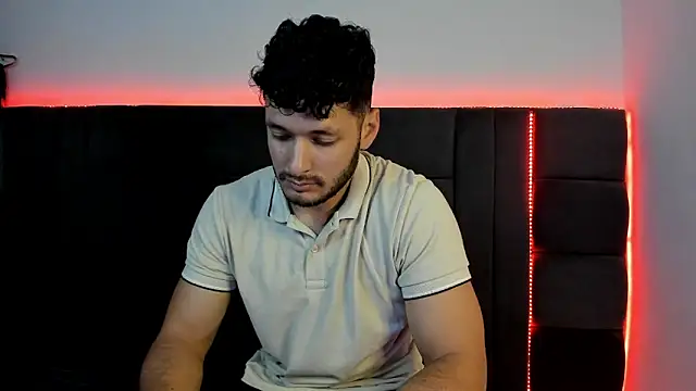 Snapshot of alejandro__2 chatting on 02/11/26, 06:02 alejandro 2 online show from 02/11/26, 06:02