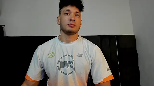 Snapshot of alejandro__2 chatting on 03/03/26, 04:13 alejandro 2 online show from 03/03/26, 04:13