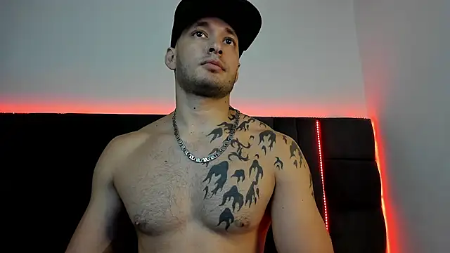 Snapshot of alejandro__2 chatting on 03/04/26, 03:51 alejandro 2 online show from 03/04/26, 03:51