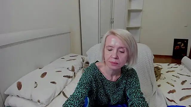 Snapshot of aminalive chatting on 11/05/25, 06:41 aminalive online show from 11/05/25, 06:41