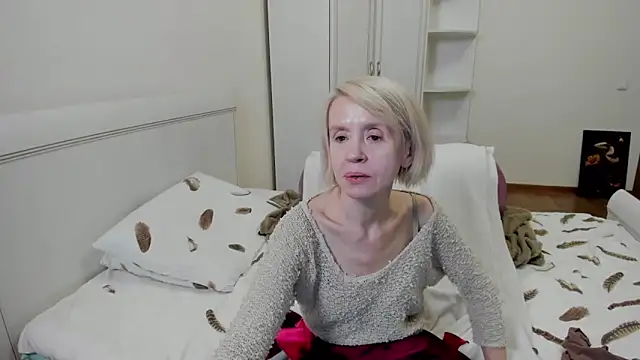 Snapshot of aminalive chatting on 11/20/25, 07:57 aminalive online show from 11/20/25, 07:57