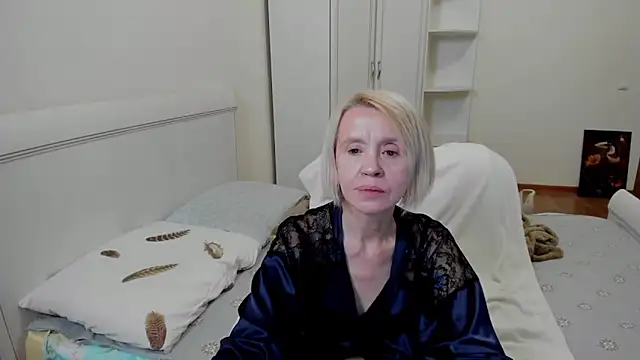 Snapshot of aminalive chatting on 11/29/25, 06:22 aminalive online show from 11/29/25, 06:22