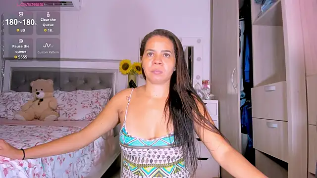 Snapshot of sharonDulce chatting on 01/09/26, 01:52 sharonDulce online show from 01/09/26, 01:52