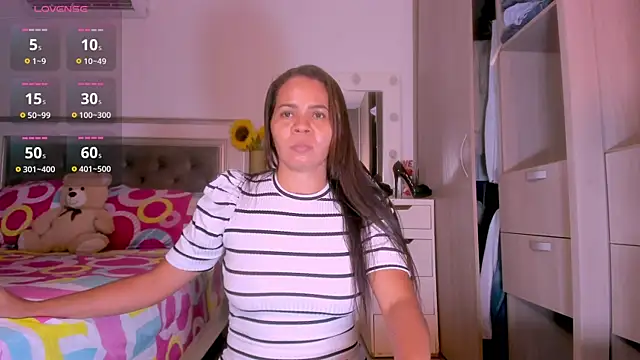 Snapshot of sharonDulce chatting on 04/08/26, 03:39 sharonDulce online show from 04/08/26, 03:39