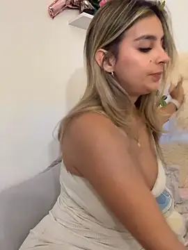 oriana zoeee online show from 11/28/25, 10:23