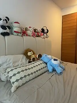 Snapshot of oriana_zoeee chatting on 02/25/26, 11:36 oriana zoeee online show from 02/25/26, 11:36