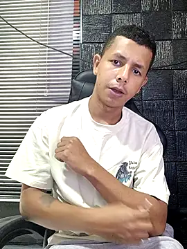 boy bigcock24cm online show from 03/04/26, 02:01