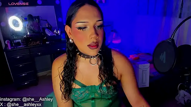 SWEET ALICEXX online show from 10/18/25, 07:03