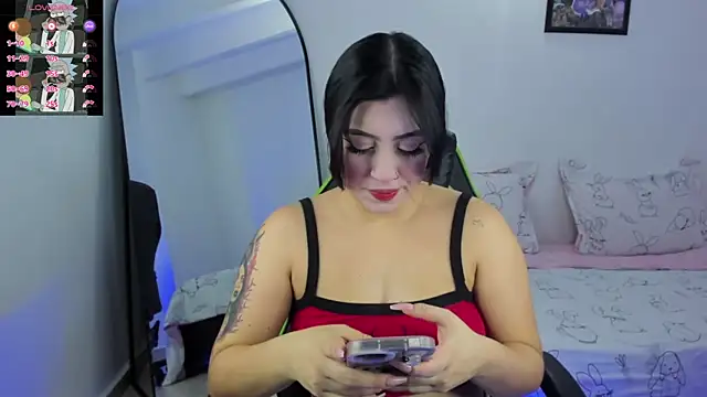 caroline23 x online show from 02/04/25, 04:05
