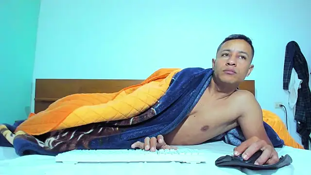 Snapshot of Maik_James chatting on 03/14/26, 09:26 Maik James online show from 03/14/26, 09:26