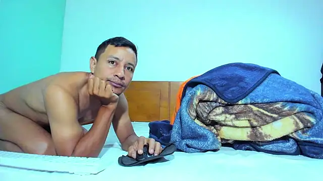 Snapshot of Maik_James chatting on 04/14/26, 09:48 Maik James online show from 04/14/26, 09:48