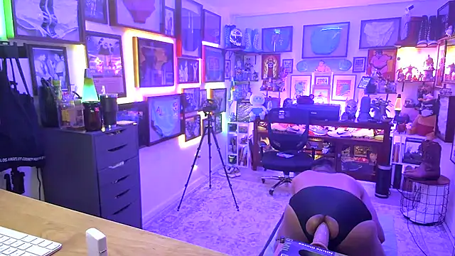 Briefs bud online show from 02/08/25, 04:25