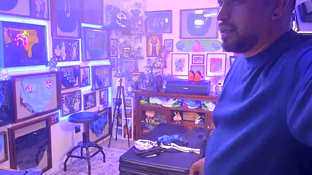 Briefs bud online show from 11/25/25, 01:27