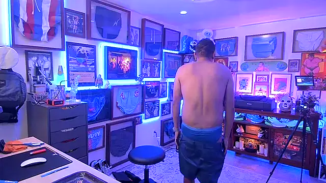 Briefs bud online show from 12/01/25, 05:12