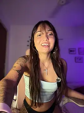 Snapshot of LunaXuan chatting on 03/08/26, 10:35 LunaXuan online show from 03/08/26, 10:35