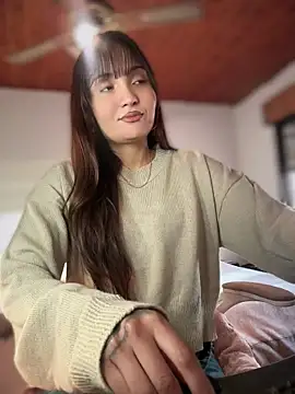 Snapshot of LunaXuan chatting on 06/21/26, 08:33 LunaXuan online show from 06/21/26, 08:33
