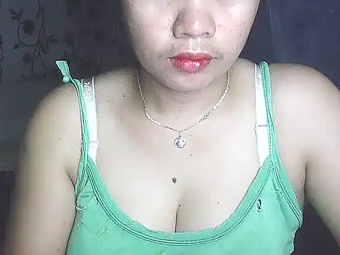 Snapshot of lovely_samxxx24 chatting on 12/14/24, 02:23 lovely samxxx24 online show from 12/14/24, 02:23