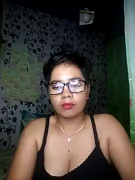 Snapshot of lovely_samxxx24 chatting on 02/15/25, 08:00 lovely samxxx24 online show from 02/15/25, 08:00