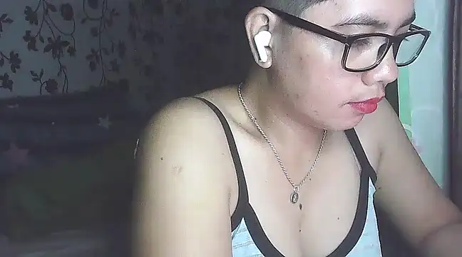 Snapshot of lovely_samxxx24 chatting on 02/25/25, 01:09 lovely samxxx24 online show from 02/25/25, 01:09