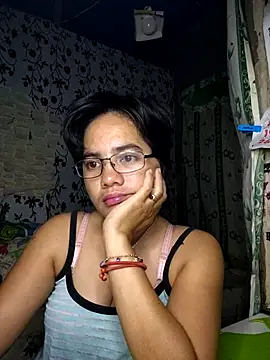 Snapshot of lovely_samxxx24 chatting on 09/17/25, 08:21 lovely samxxx24 online show from 09/17/25, 08:21