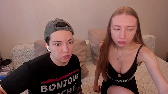 secret dreams   online show from 02/17/25, 09:46