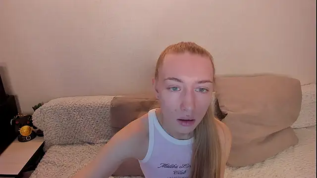 secret dreams   online show from 11/18/25, 08:52