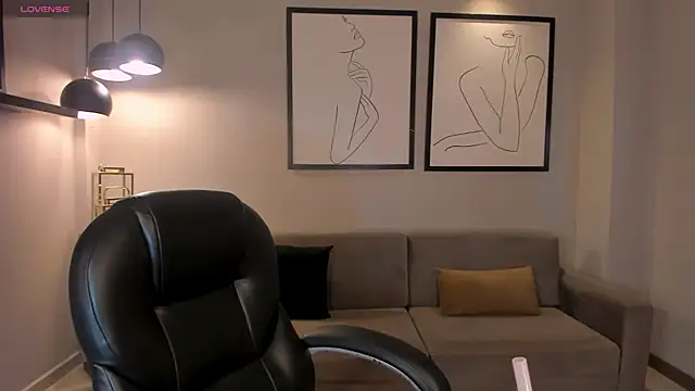 NinaMichelle online show from 07/17/26, 06:13