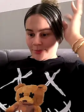 sweet lucia online show from 01/11/25, 04:57