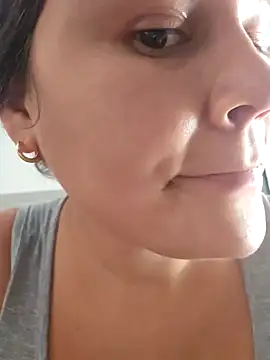 sweet lucia online show from 01/17/25, 05:19