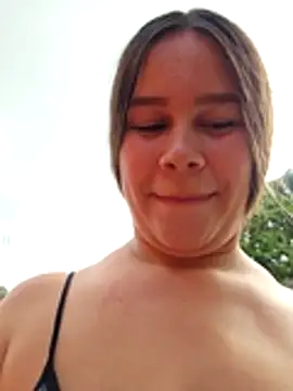 Snapshot of sweet_lucia chatting on 03/05/26, 08:16 sweet lucia online show from 03/05/26, 08:16