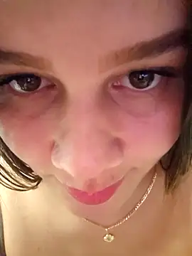 Snapshot of sweet_lucia chatting on 03/08/26, 03:54 sweet lucia online show from 03/08/26, 03:54